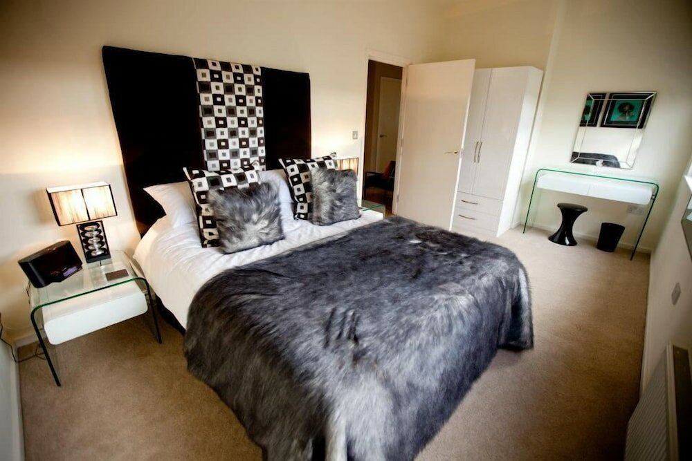 Фото Chelmsford Serviced Apartments