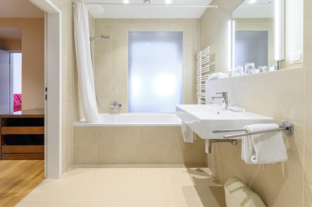 Фото Hotel Caroline