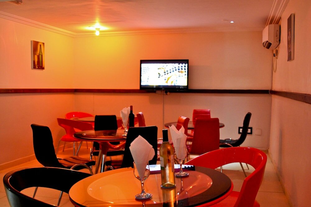 Фото Aes Luxury Apartments