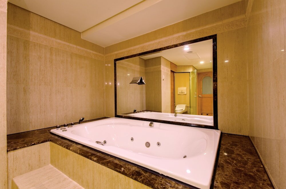 Фото Capital Waikoloa Hotel