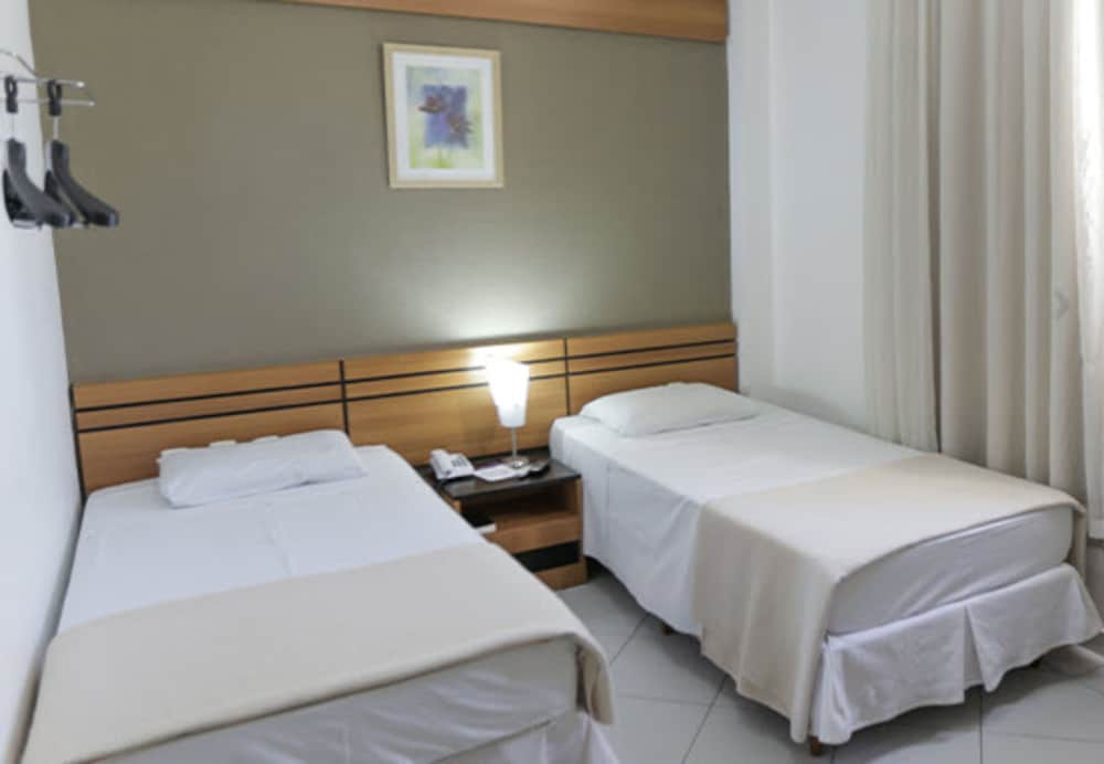 Фото Delcas Hotel