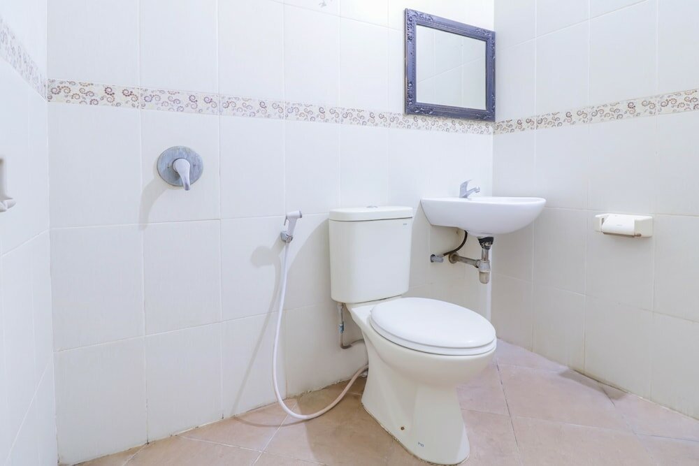 Фото Urbanview Hotel Ananda Beach Sanur