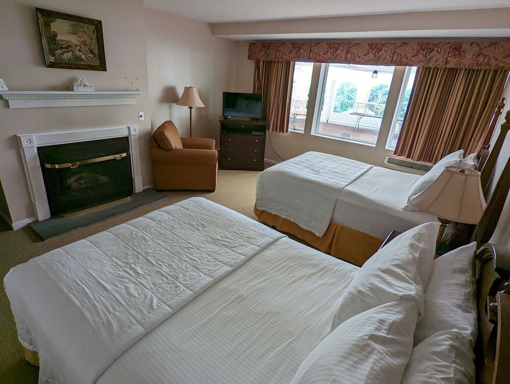 Фото The Lucerne Inn