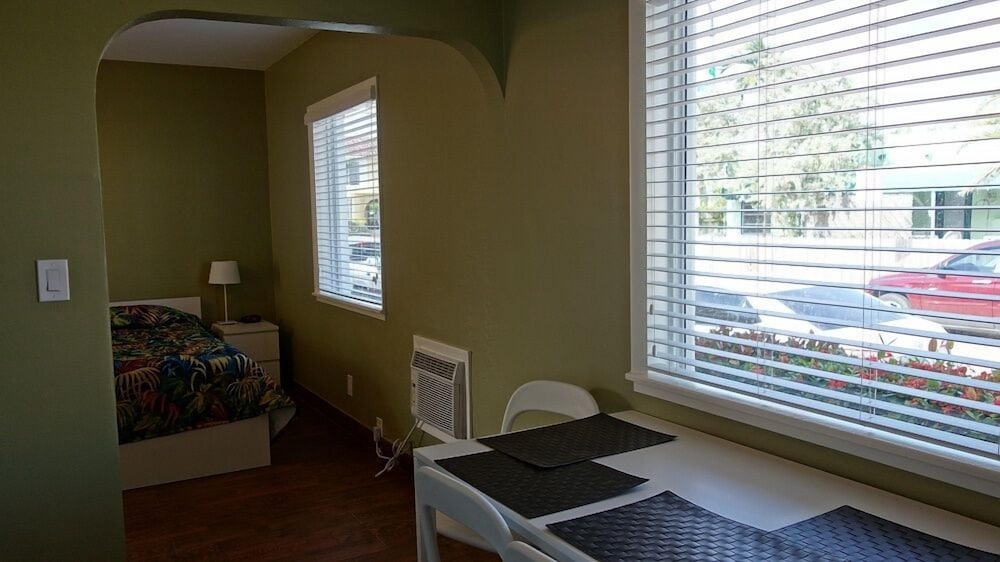 Фото Апарт-отель Ocean Drive Villas