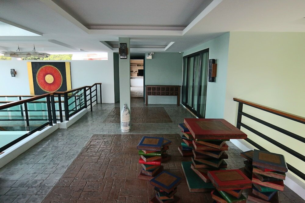 Фото Phi Phi Nice Beach Hotel Hip