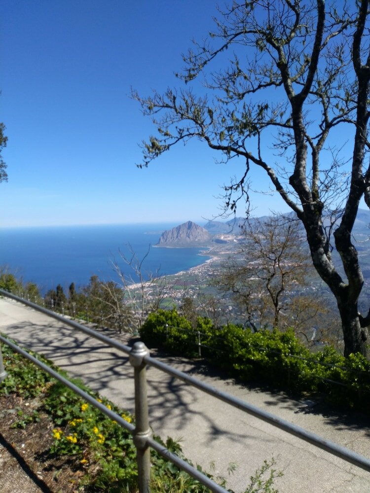 Фото Hotel Edelweiss