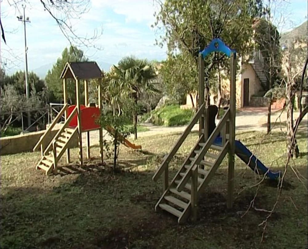 Фото Hotel Villa Giatra