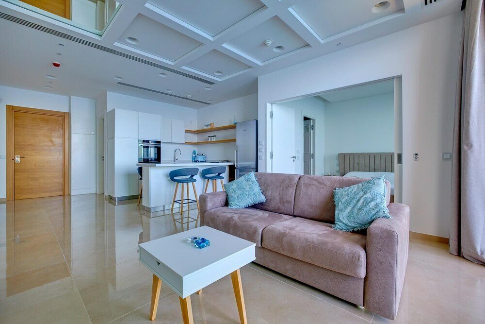 Фото Super Luxury Apartment in Tigne Point, Amazing Sea Views
