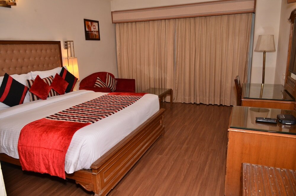 Фото Regenta Place Amritsar