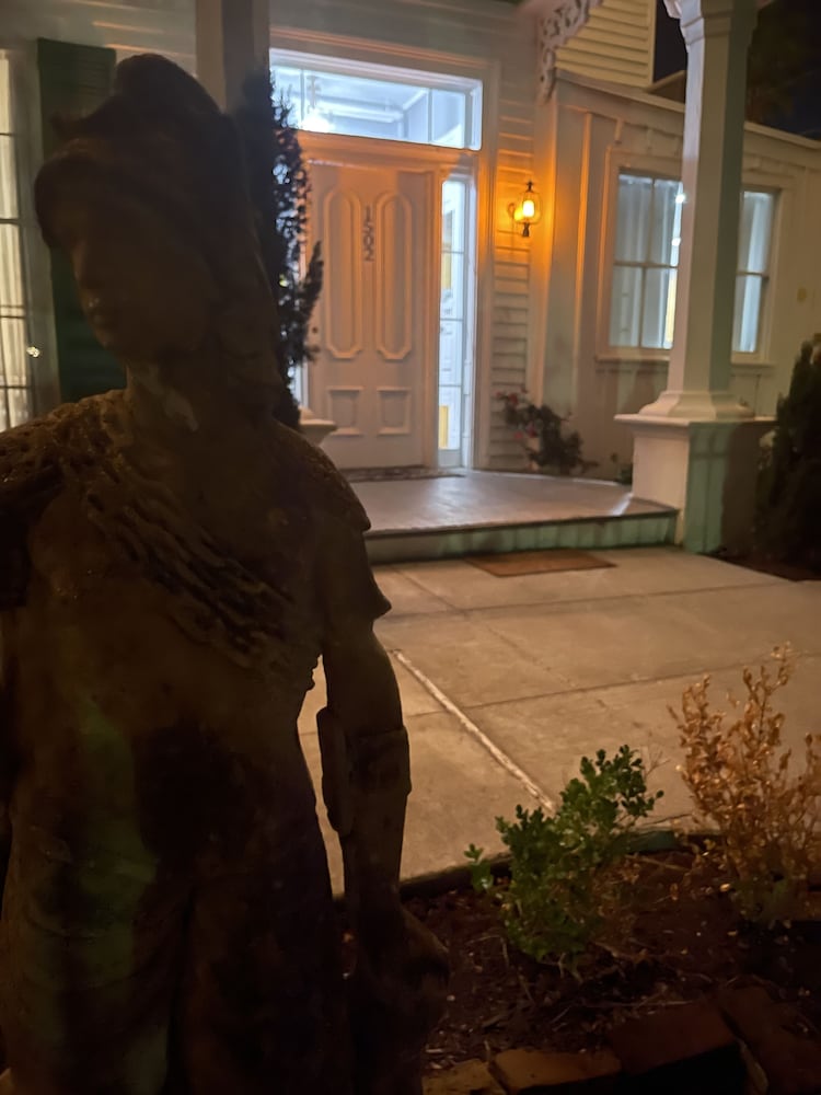 Фото The George Manor