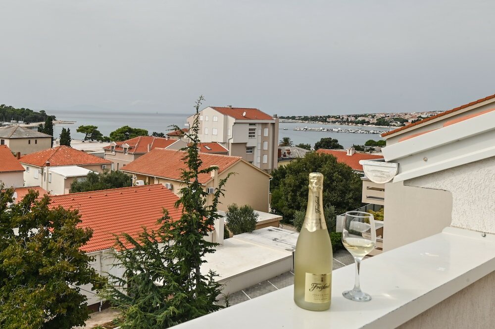 Фото Seagull Apartments & Studios