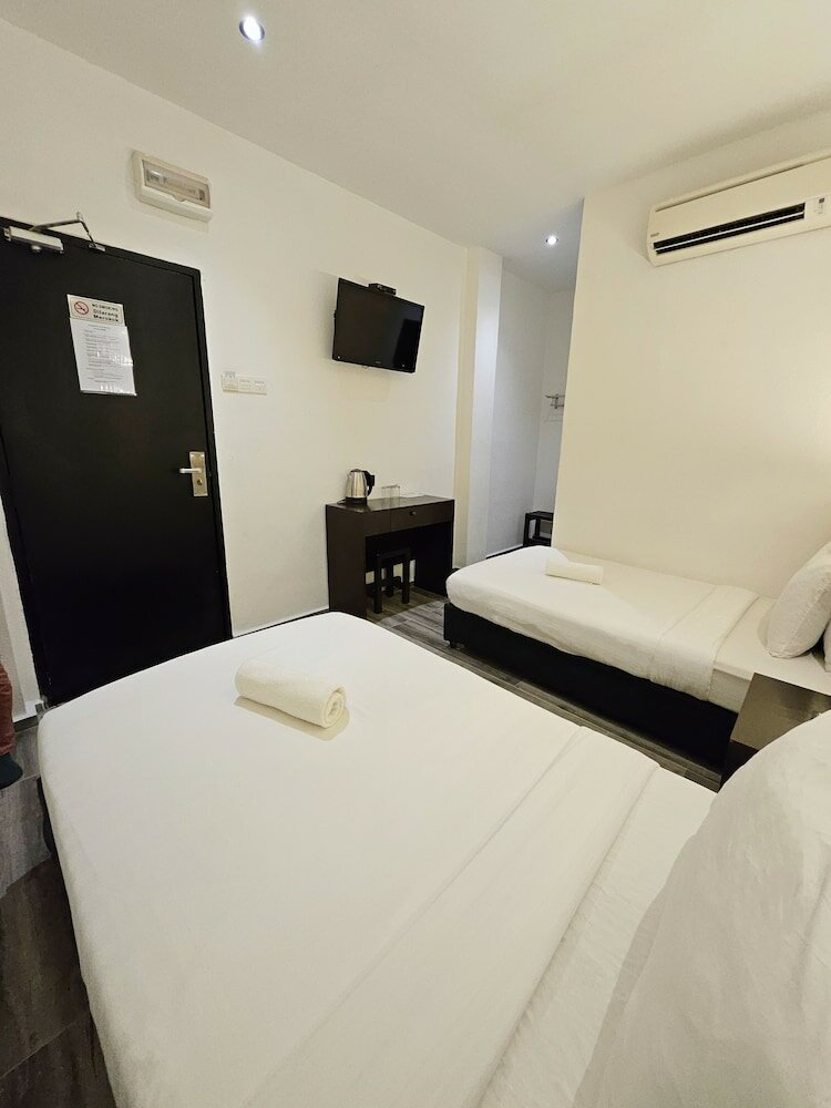 Фото Georgetown Inn by Sky Hive