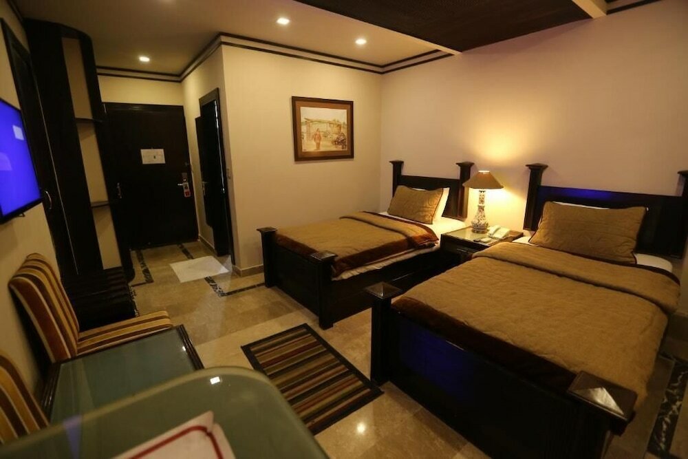 Фото City Centre Suites