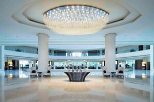Гостиница Renaissance Tianjin Lakeview Hotel