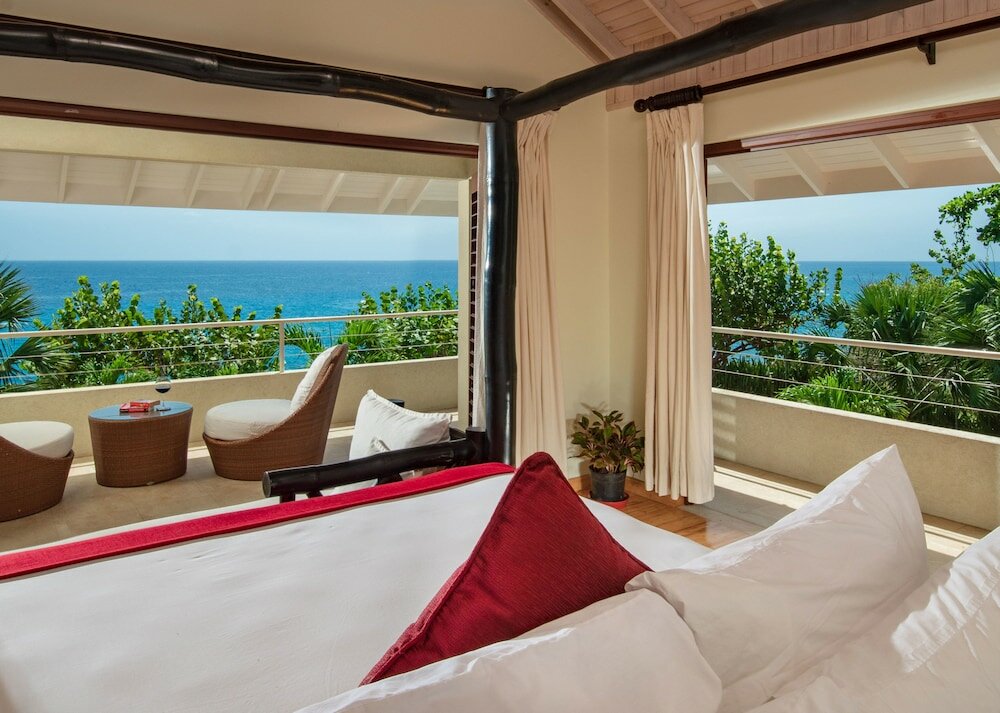 Фото Little Waters on the Cliff