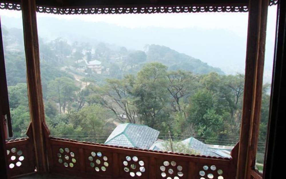 Фото WelcomHeritage Grace Hotel