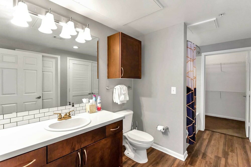 Фото Charming 1bd in Trendy West End Neighborhood