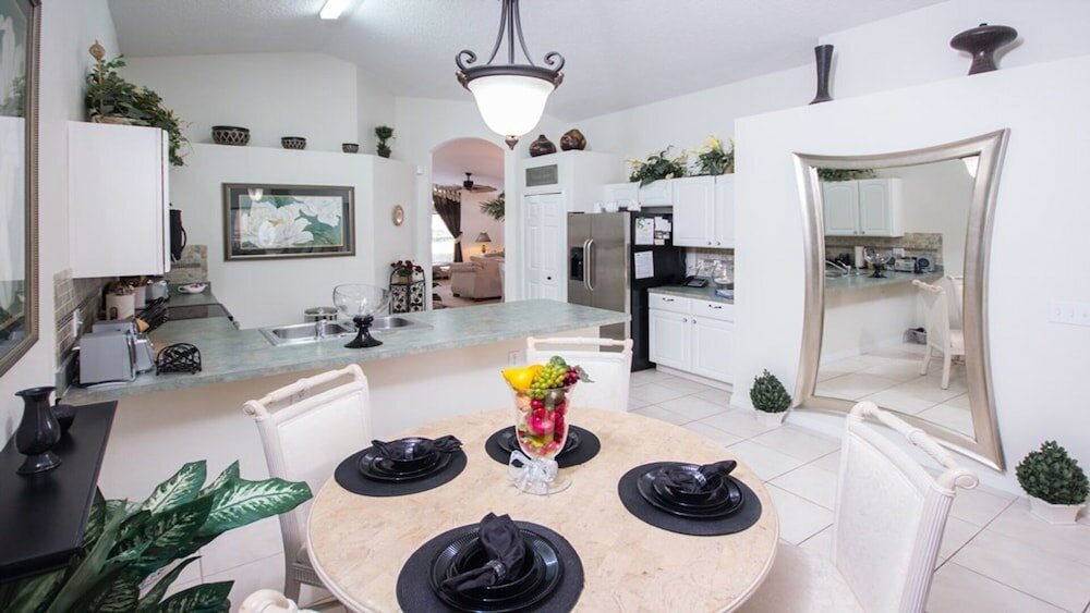 Фото Cristine's Seasons Vacation Home