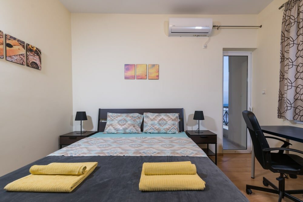 Фото Alexander Apartments Airport