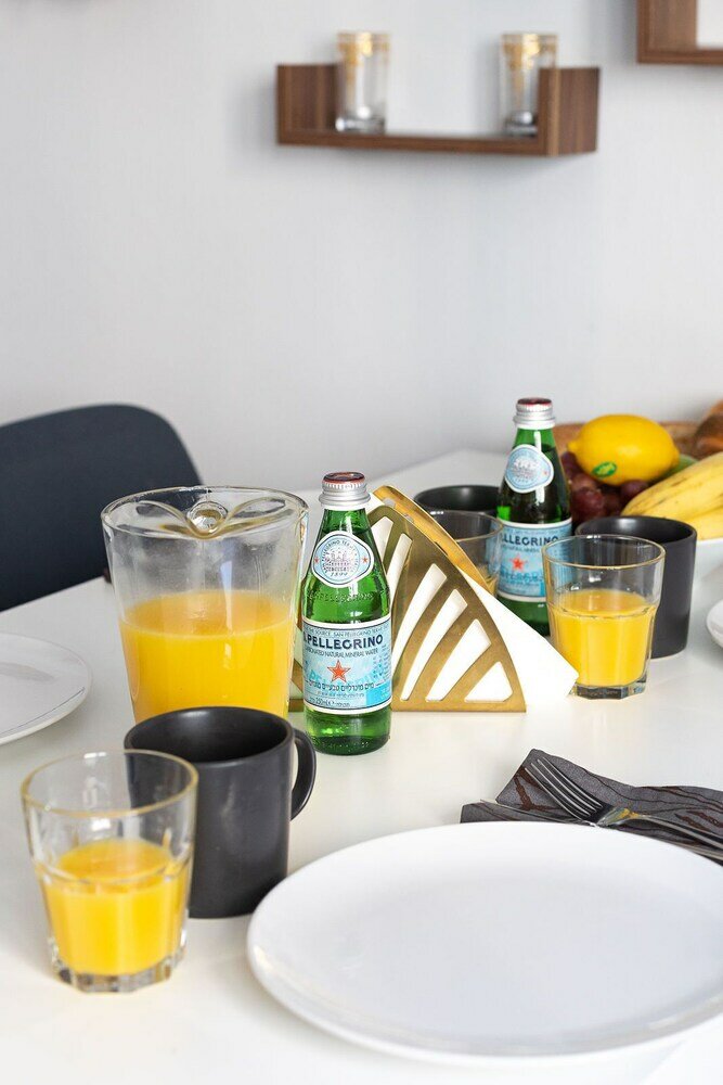 Фото Artistic Downtown Vibe Apt in Florentin