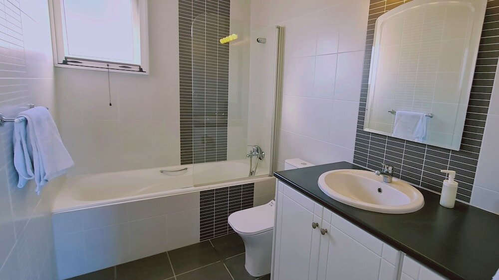 Фото SunShine Apartment by Stay BnB