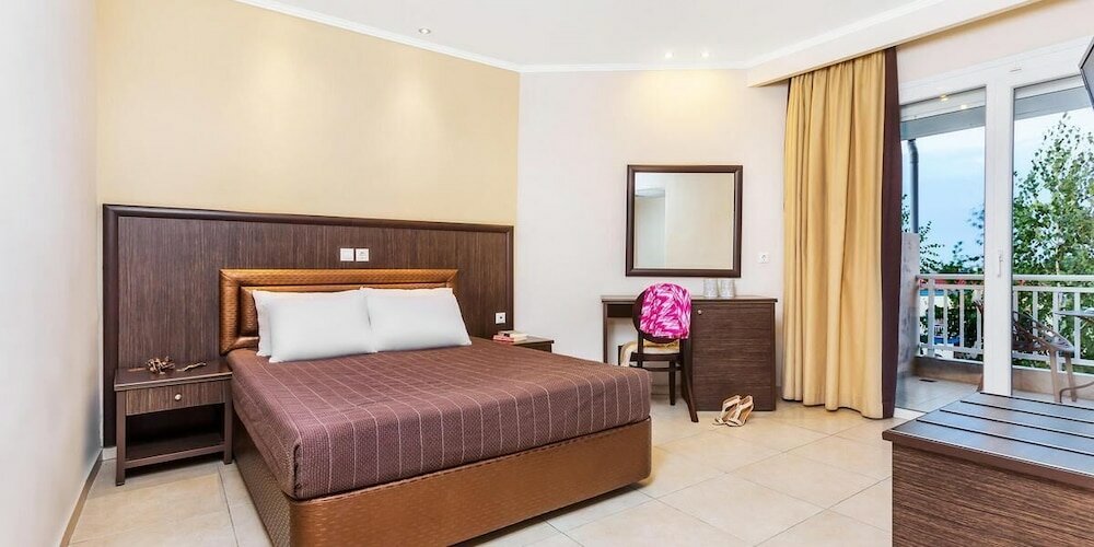 Фото Grand Platon Hotel