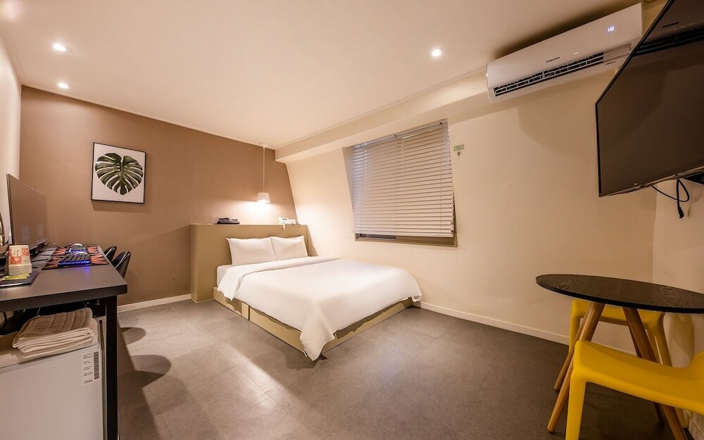 Фото Daejeon Yongjeon Hotel Ben