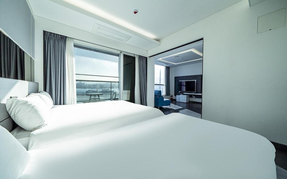 Фото Sokcho E Hotel