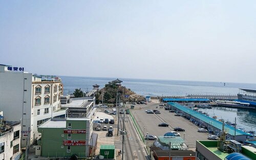 Гостиница Sokcho E Hotel в Сокчхо