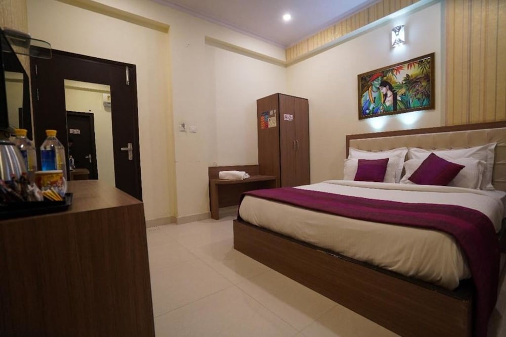 Фото Hotel The Omaira