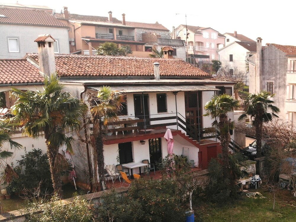 Фото Anamarija Apartments close to the beach