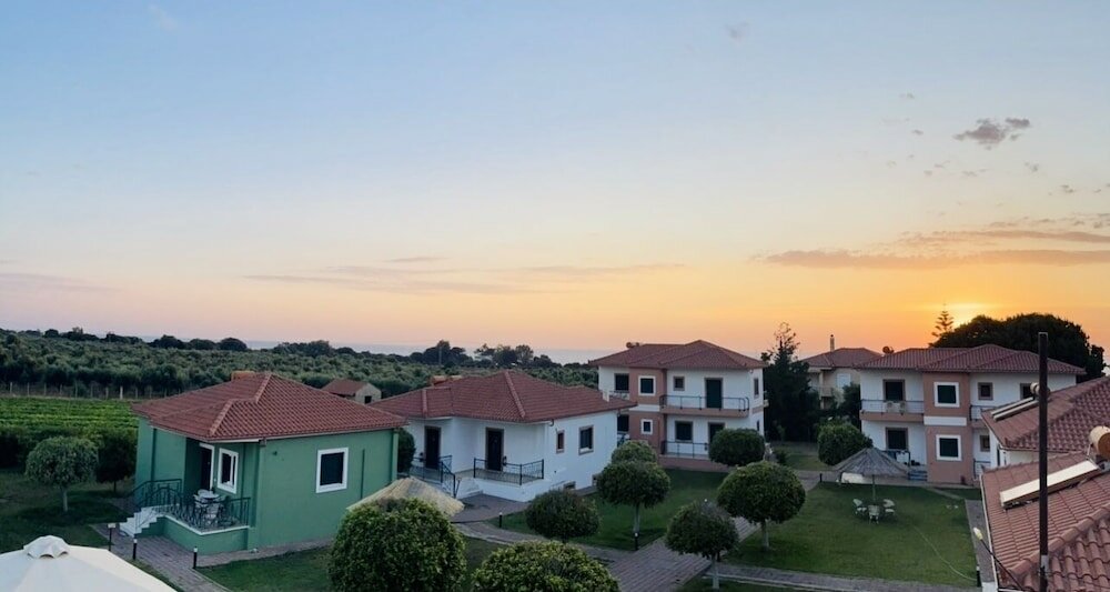 Фото Stomio Villague