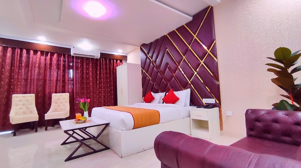 Фото Hotel Aradhna Inn by ShriGo Hotels