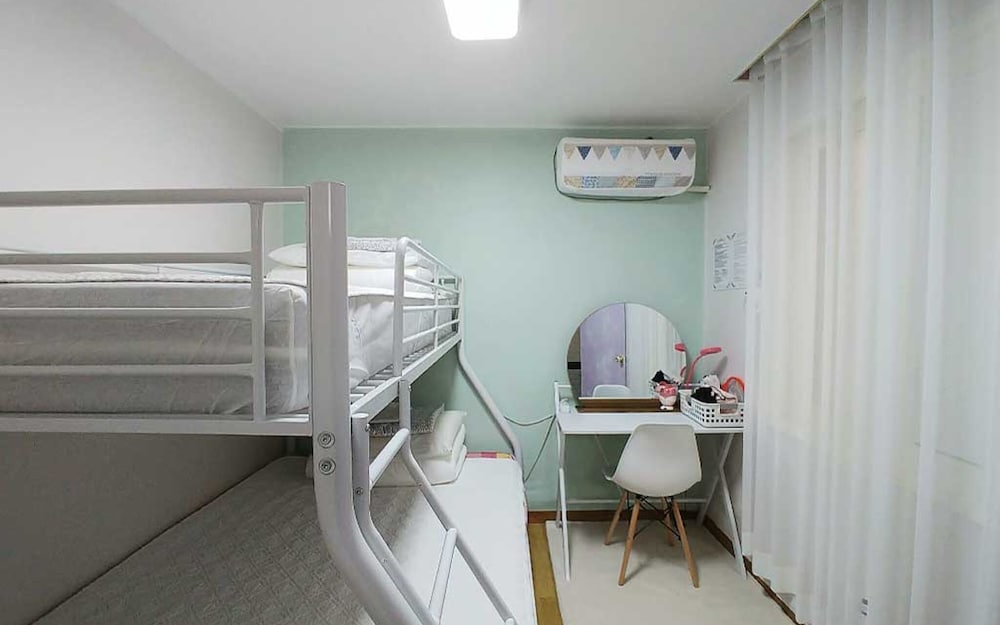 Фото Jeju Green Day Guesthouse