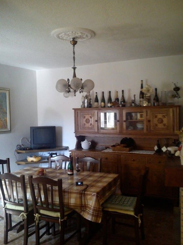 Фото Bobi - 50 m From Beach - H