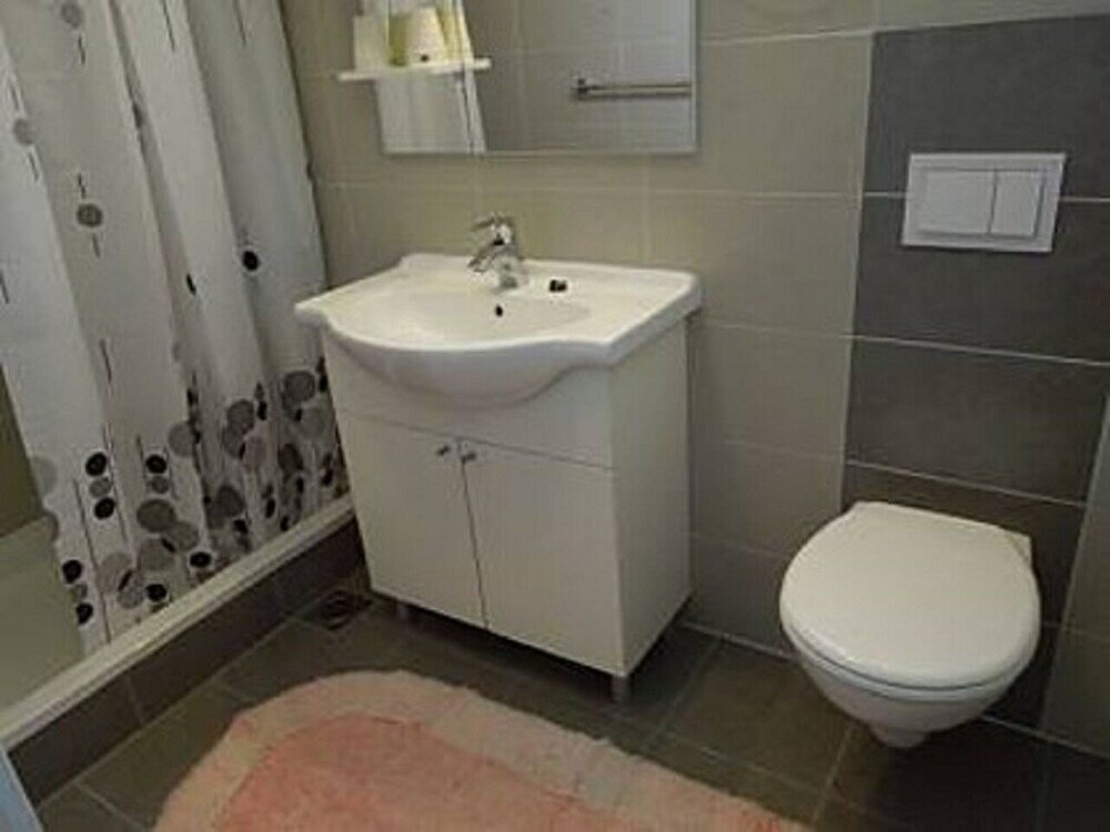 Фото Josi - Free Parking - A2