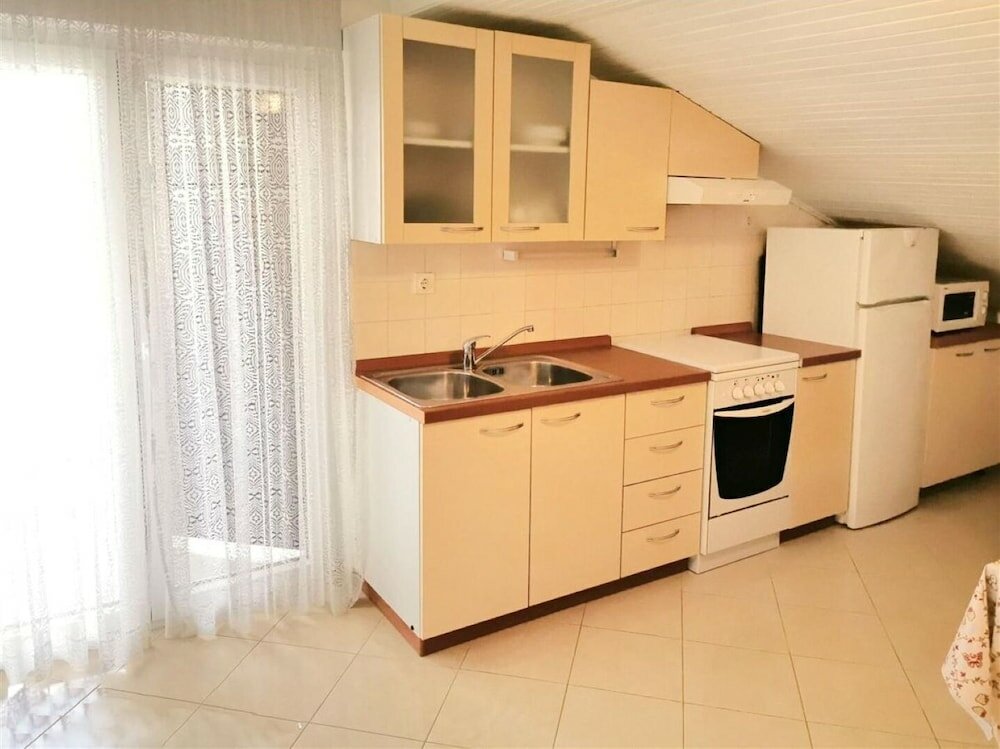 Фото Mate - Free Parking - A4