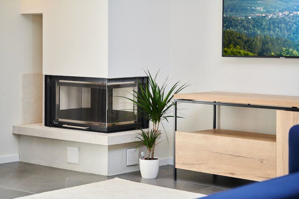 Фото Rainis Hill Top Villa