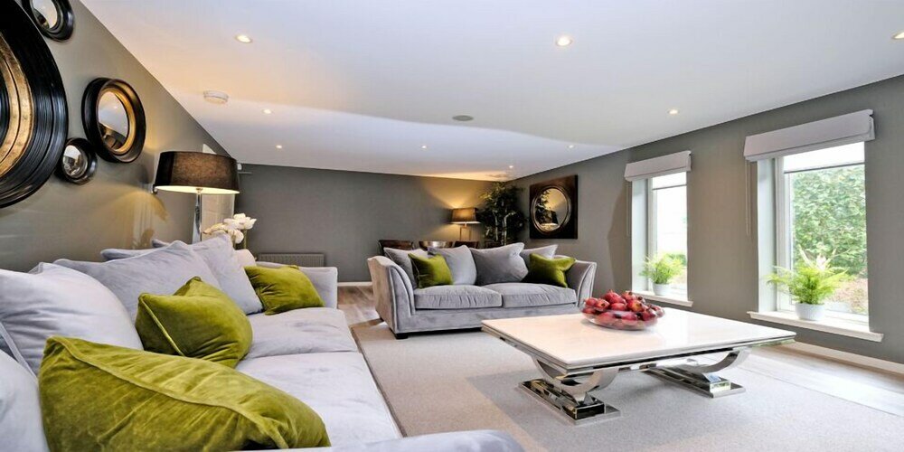 Фото Executive three Bedroom Apartment in Aberdeens West End