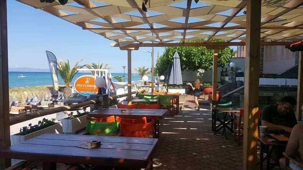 Фото Polychrono Beach Hotel