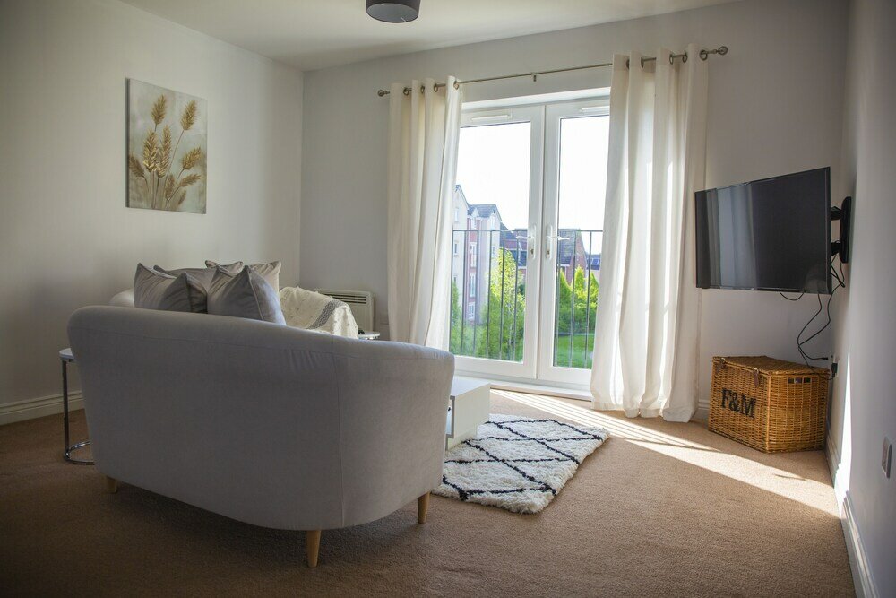 Фото Superb Apartment in Stratford Upon Avon With Free Parking & Wi-fi