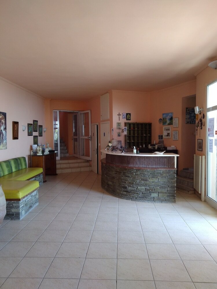 Фото Polychrono Beach Hotel