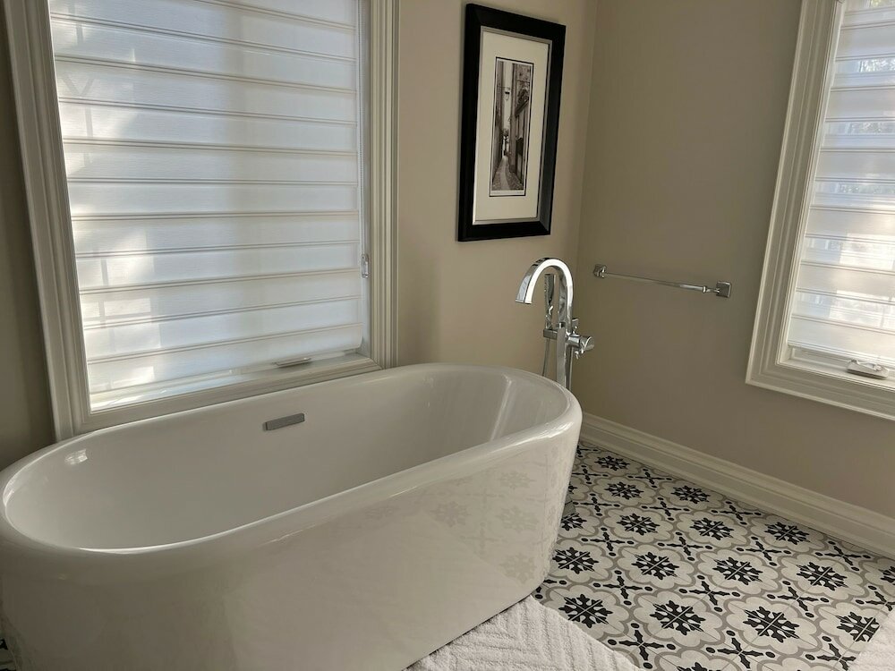 Фото New Waterfront Mansion by Simply Comfort