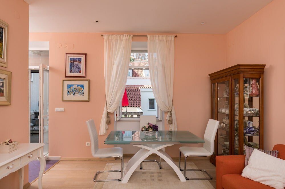 Фото Apartment Van Gogh