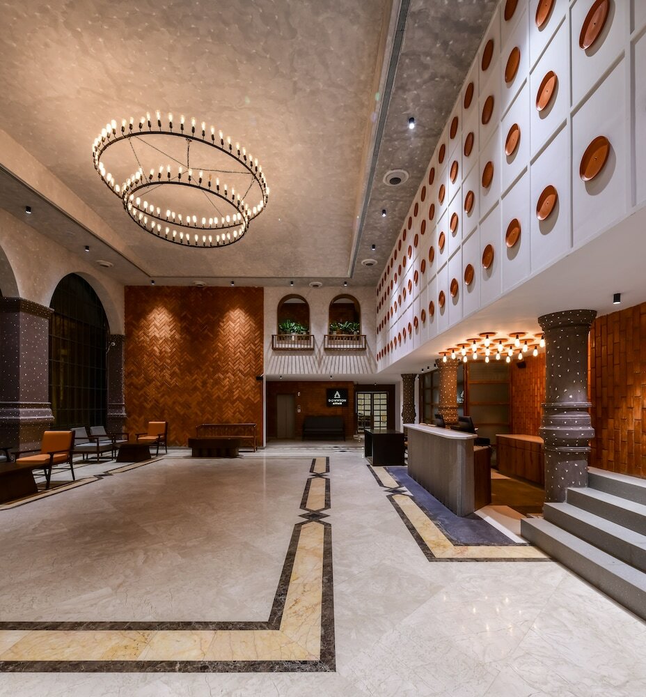 Фото Downton Hotel