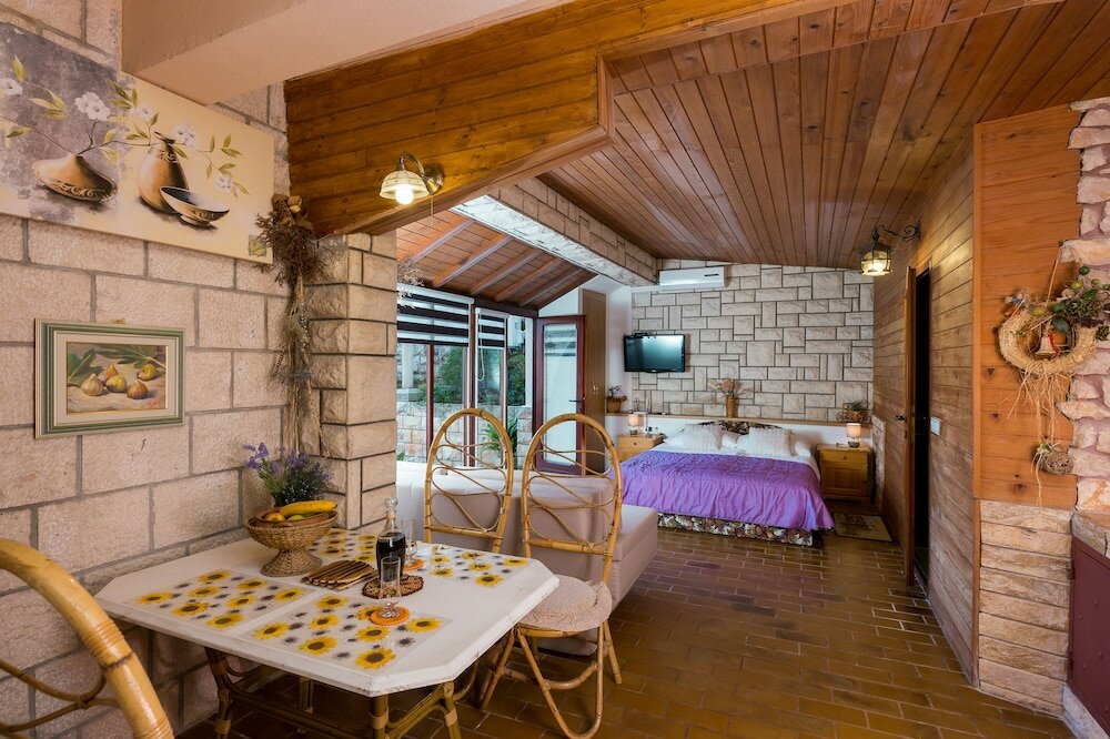 Фото Big Terrace Apartment