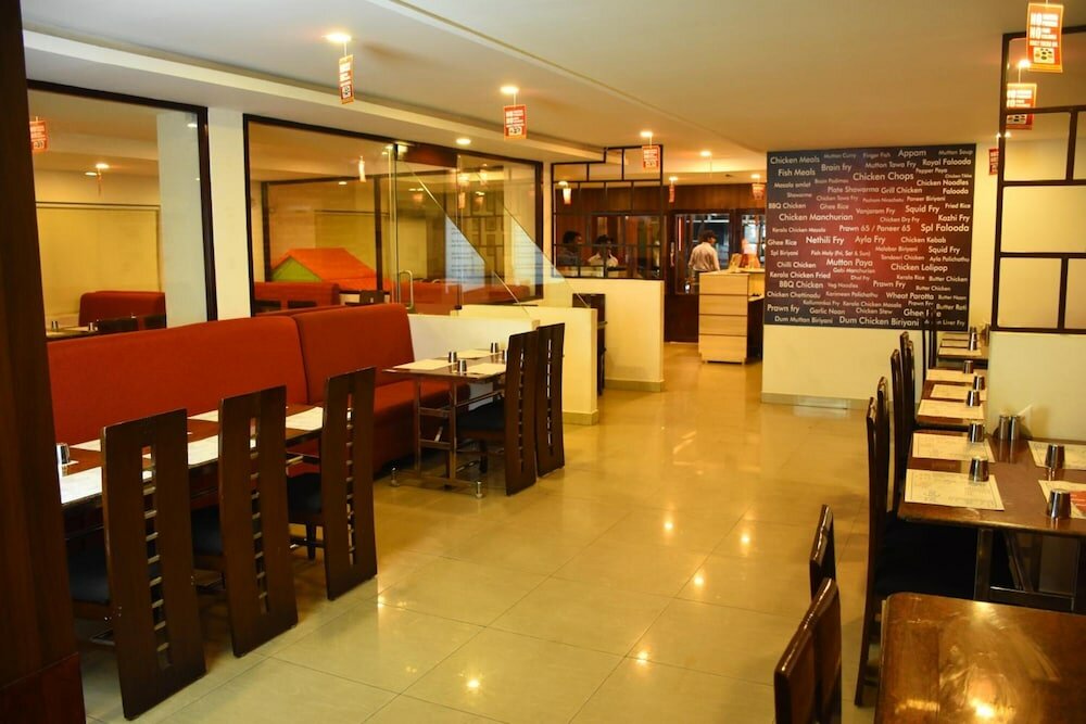 Фото Hotel Jothimani