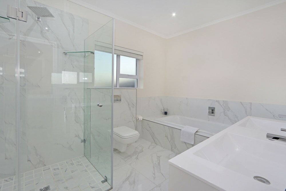 Фото Bayford House