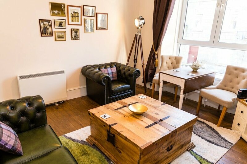 Гостиница Silver City Apartments, Stylish 2 Bedroom Apartment