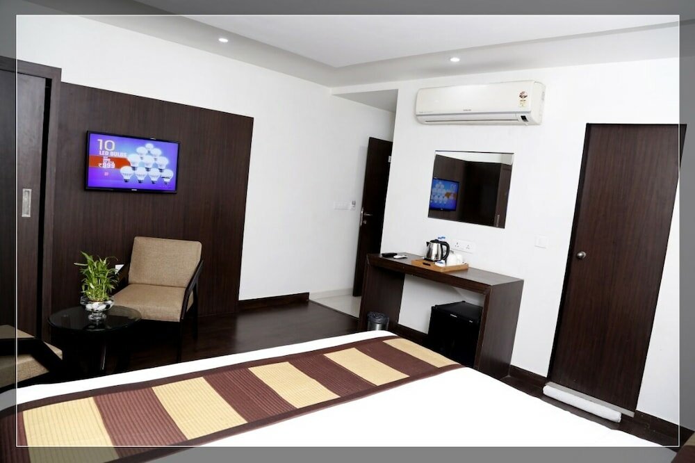 Фото Hotel Krishna by KeyMagics